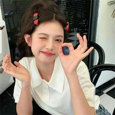 左撇子女孩